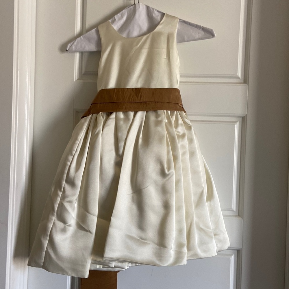 Flower dress for little girl